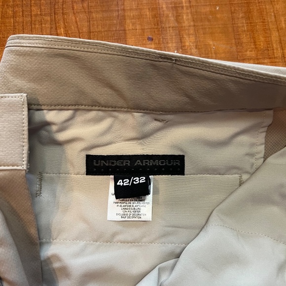 Under Armour Golf Pants Mens Performance Wear Active Wear Pant size 42x32 - Picture 5 of 6